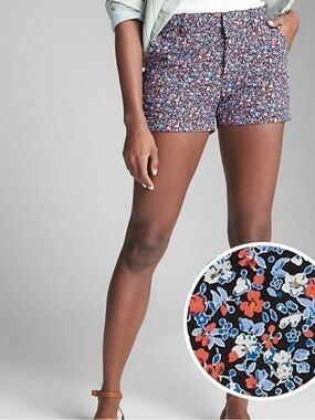 GAP Floral Print Women's Shorts in Black with Blue & Red Flowers
